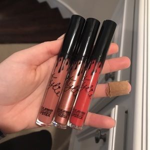 Kylie Cosmetics Makeup - Kylie Lip Kit Kylie Cosmetics Makeup - Kylie Lip Kit